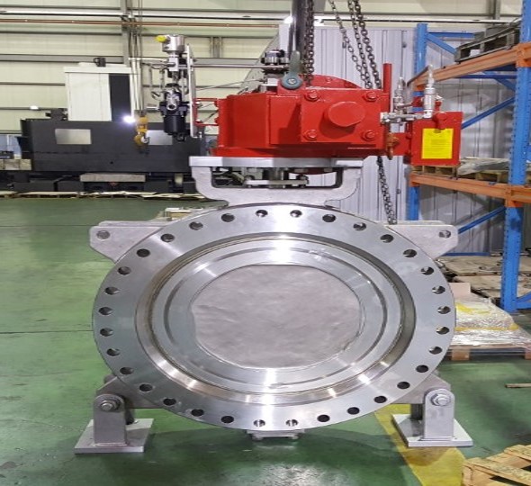 Control valve triple offset butterfly valve